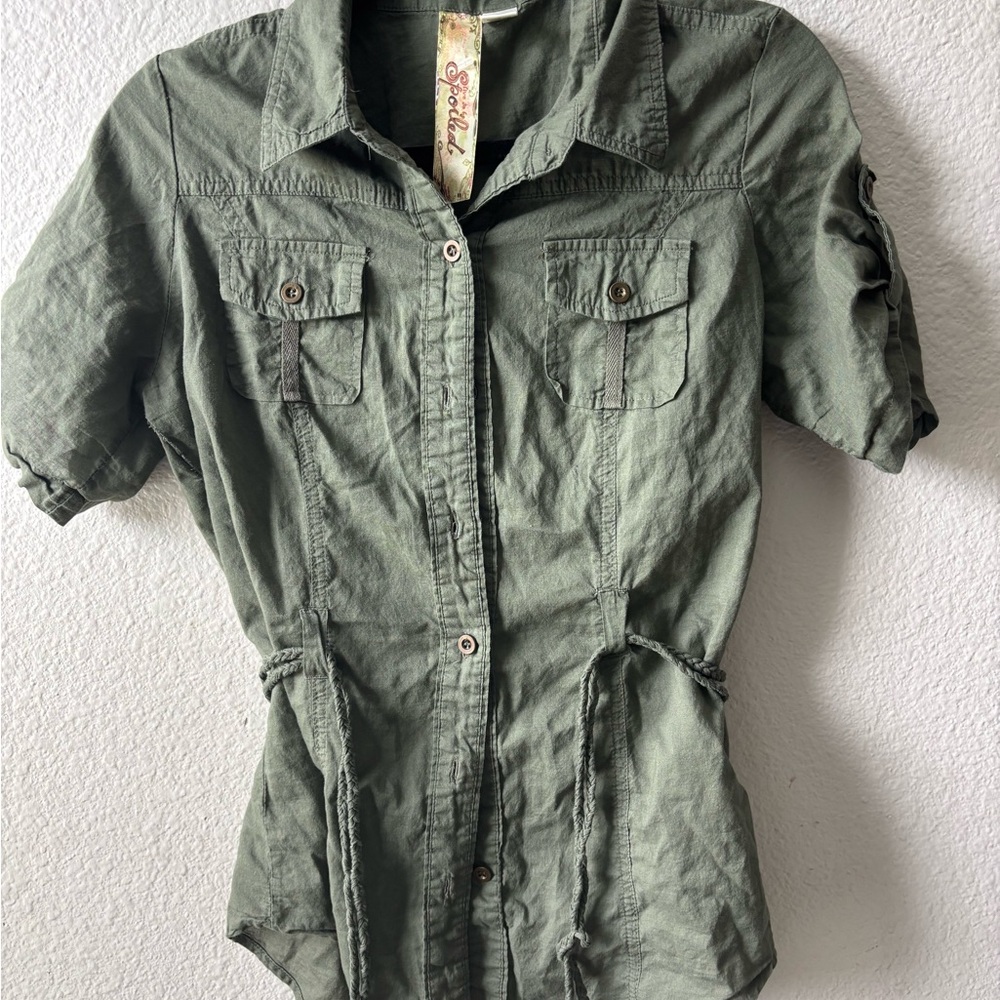 Green Button-Up Shirt with Pocket Style Casual Khaki Button Modern Size L Large